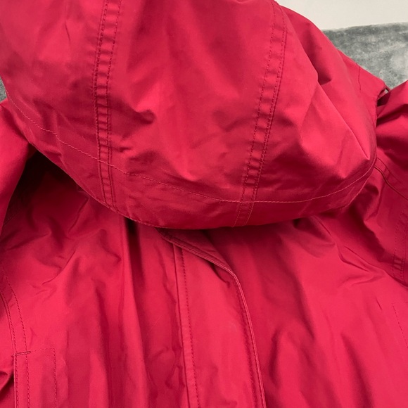 Ll bean red coat with hood size M - Picture 13 of 15